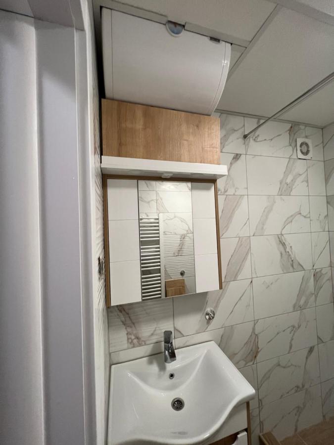 Apartman Didi2- Free Private Parking-Garage Новий Сад Екстер'єр фото