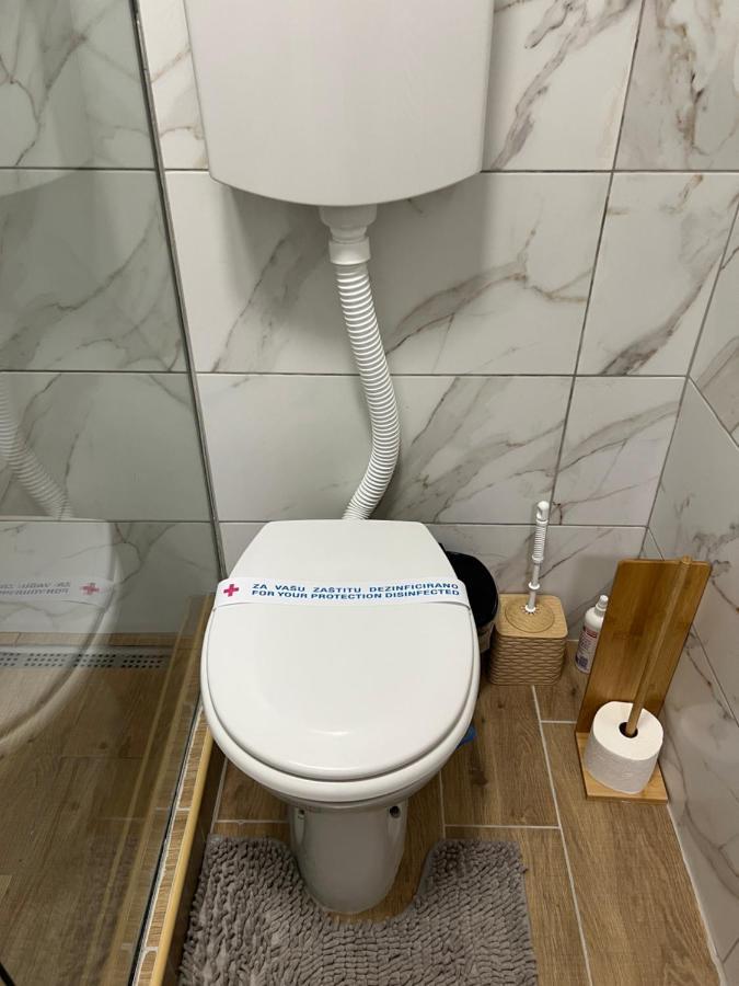 Apartman Didi2- Free Private Parking-Garage Новий Сад Екстер'єр фото